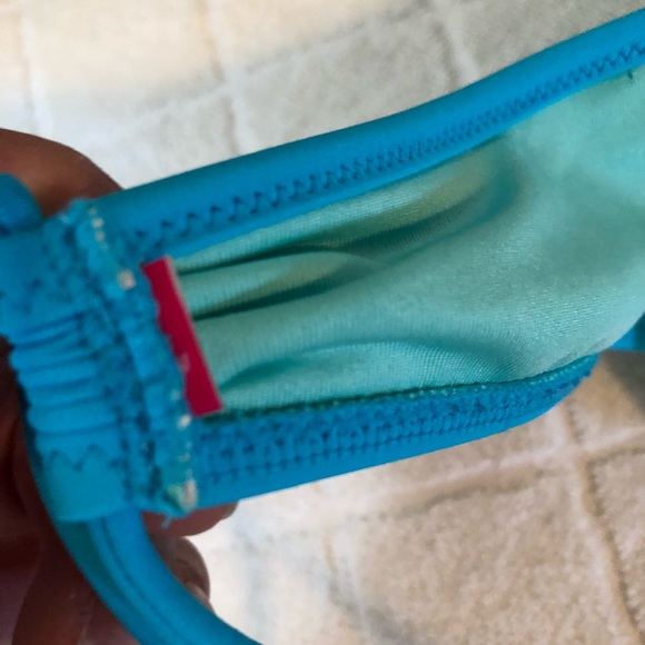 Victoria Secret sky blue bikini 34D S/P bottom - Picture 7 of 7